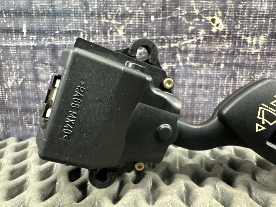 Подрулевой переключатель, 300 рублей, Красноярск