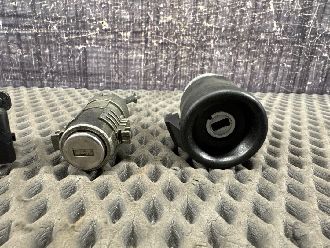 Комплект замков с ключом, 3000 рублей, Красноярск