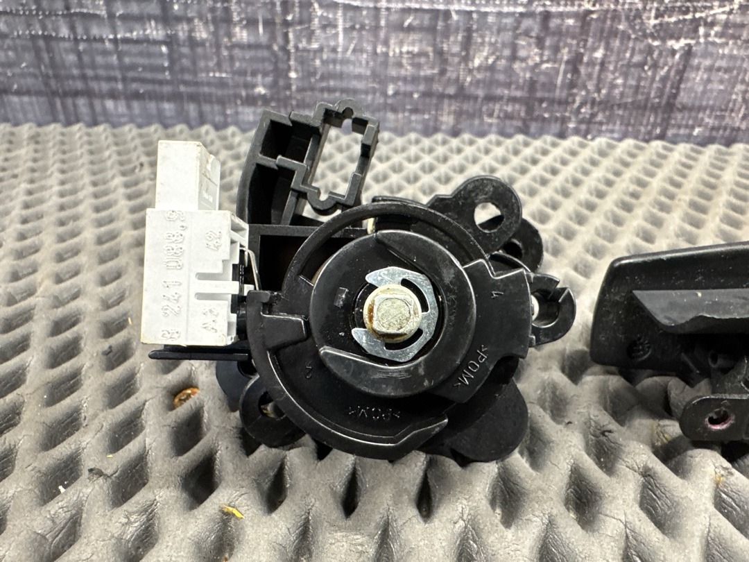 Комплект замков с ключом, 3000 рублей, Красноярск