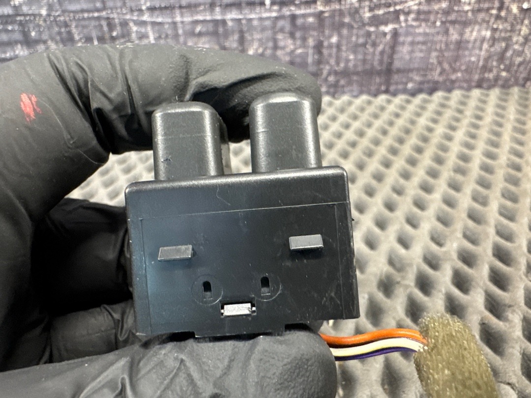 Кнопка памяти сиденья, 350 рублей, Красноярск