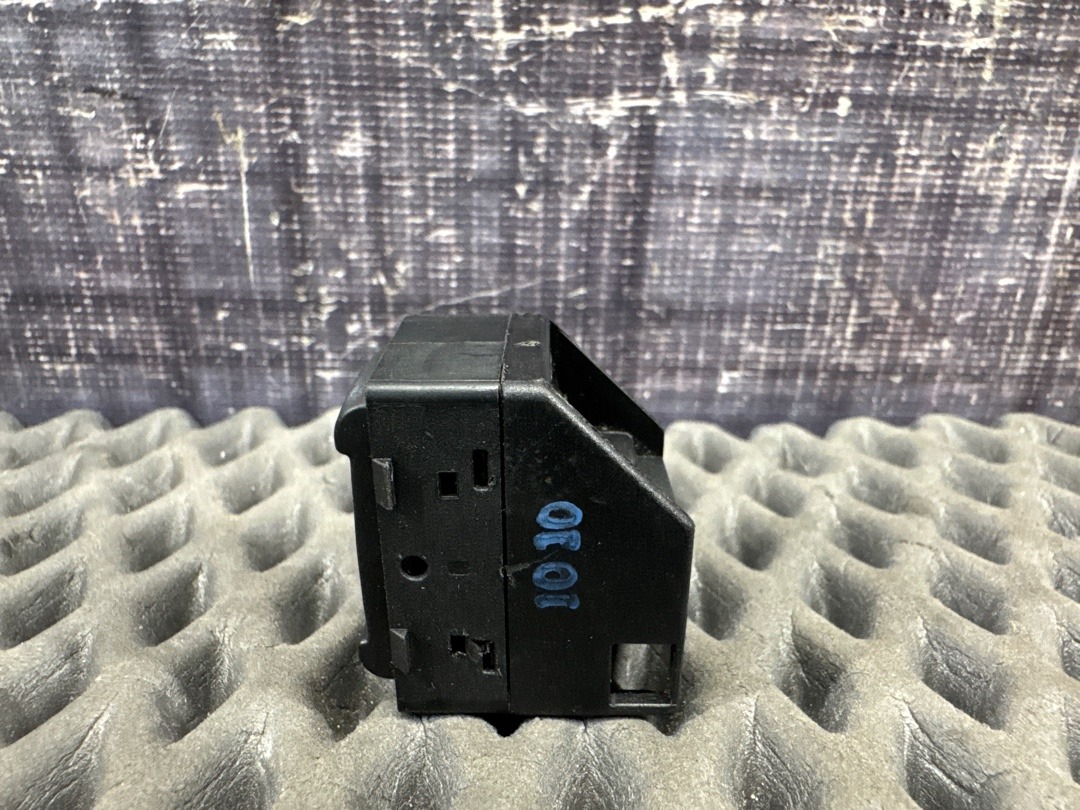 Кнопка стеклоподъемника, 250 рублей, Красноярск