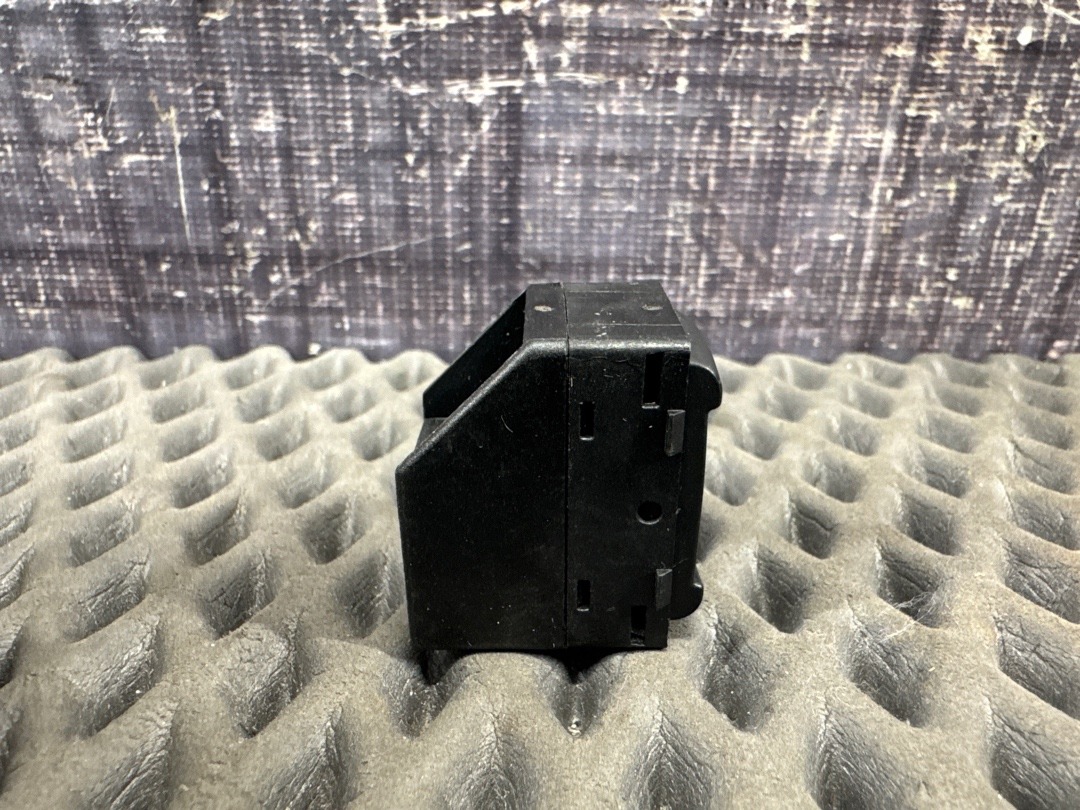 Кнопка стеклоподъемника, 250 рублей, Красноярск