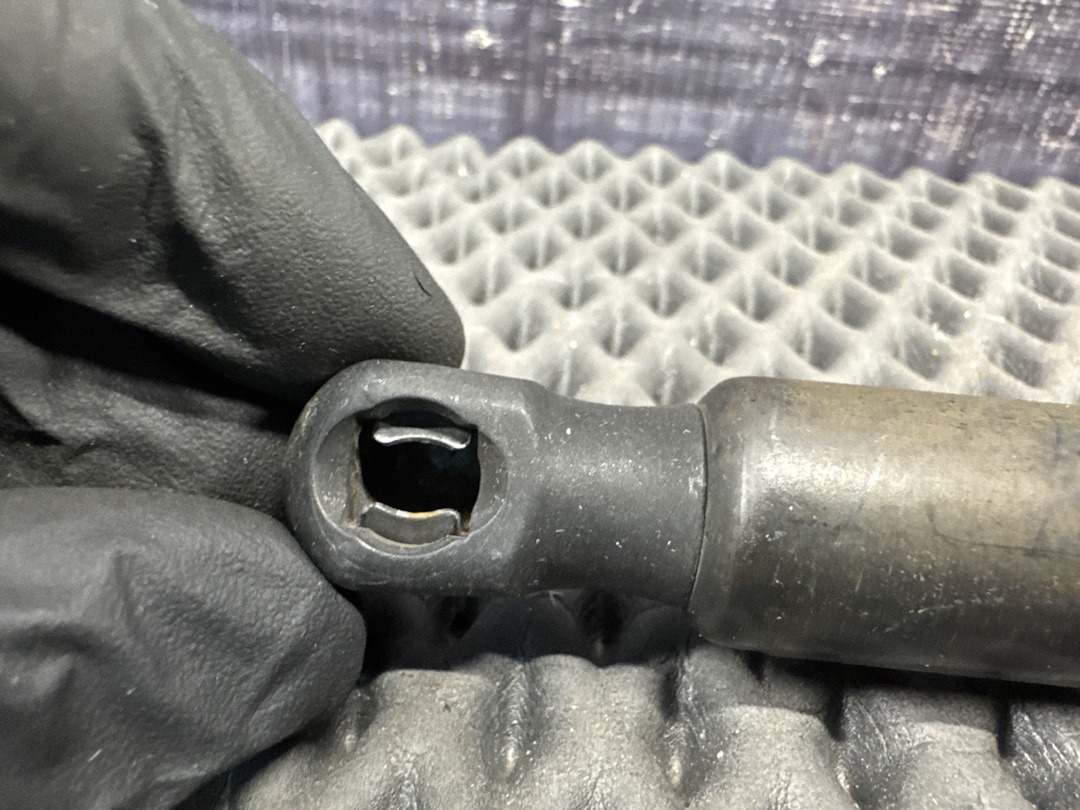 Амортизатор багажника, 350 рублей, Красноярск