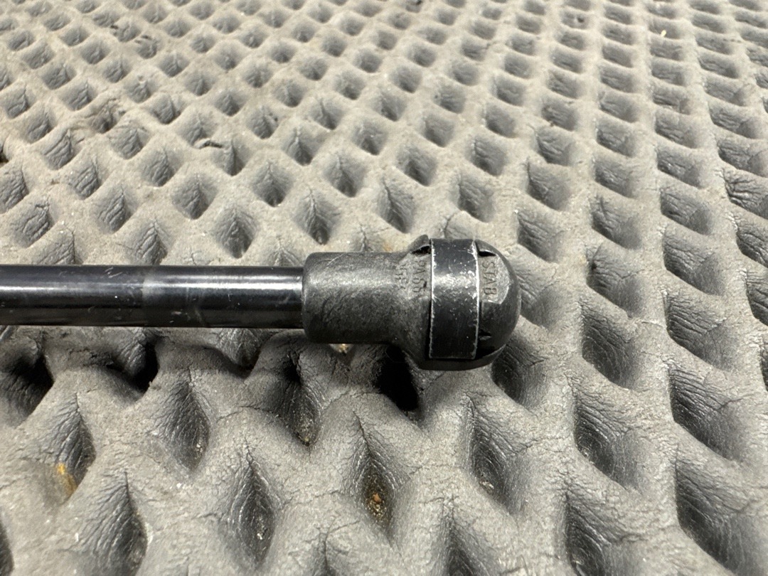 Амортизатор багажника, 350 рублей, Красноярск