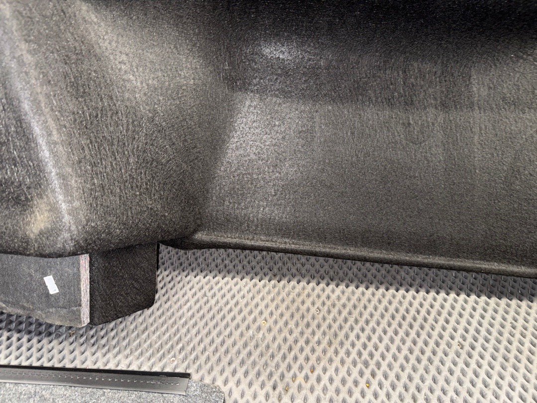 Обшивка багажника, 1000 рублей, Красноярск