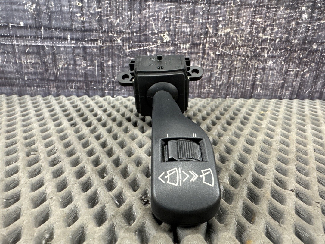 Подрулевой переключатель, 210 рублей, Красноярск