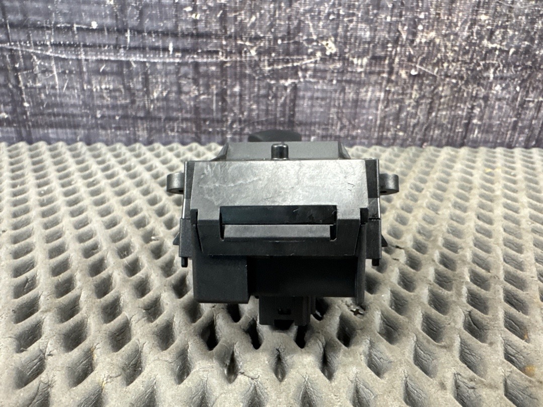 Подрулевой переключатель, 210 рублей, Красноярск