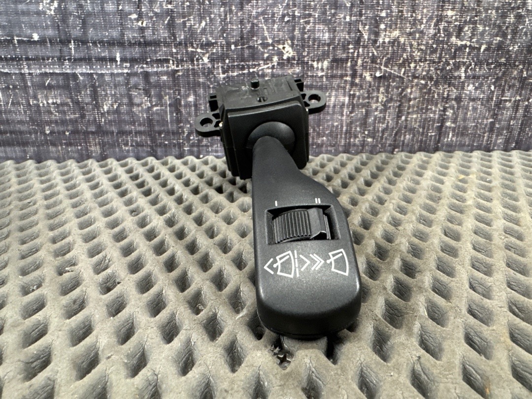 Подрулевой переключатель, 210 рублей, Красноярск