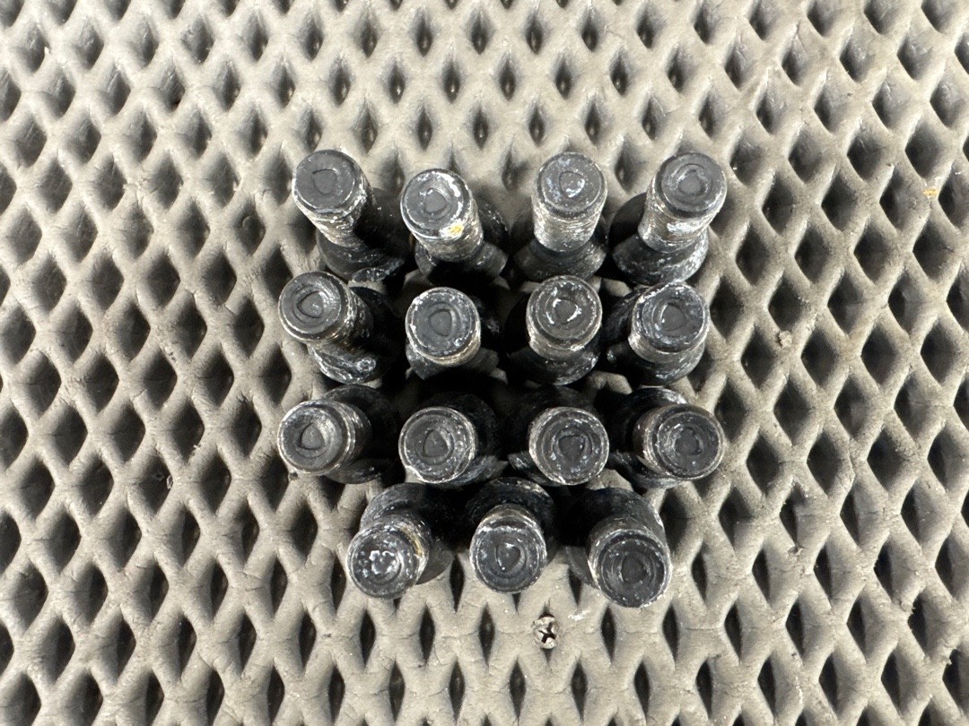 Комплект колесных болтов, 3640 рублей, Красноярск