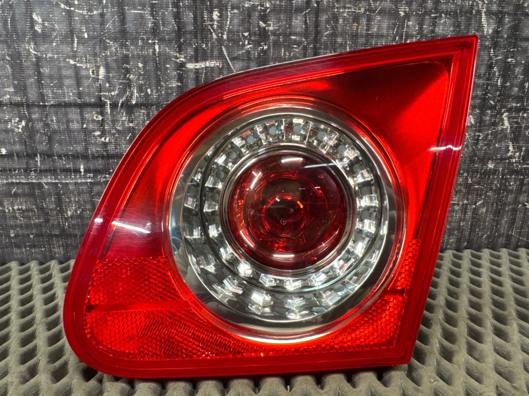 Фонарь в крышку багажника, 2000 рублей, Красноярск