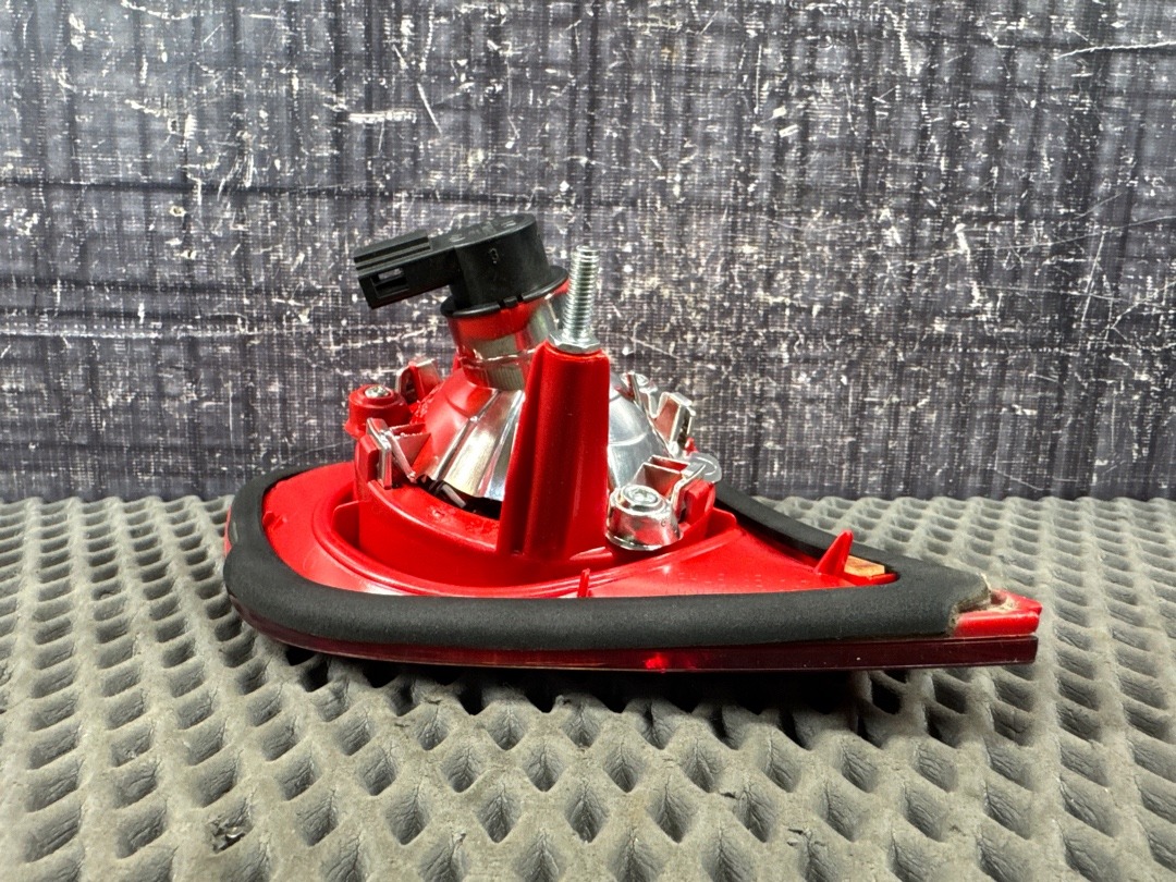 Фонарь в крышку багажника, 2000 рублей, Красноярск