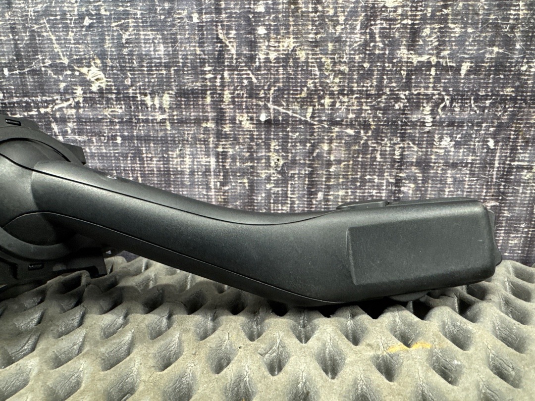 Подрулевой переключатель, 850 рублей, Красноярск