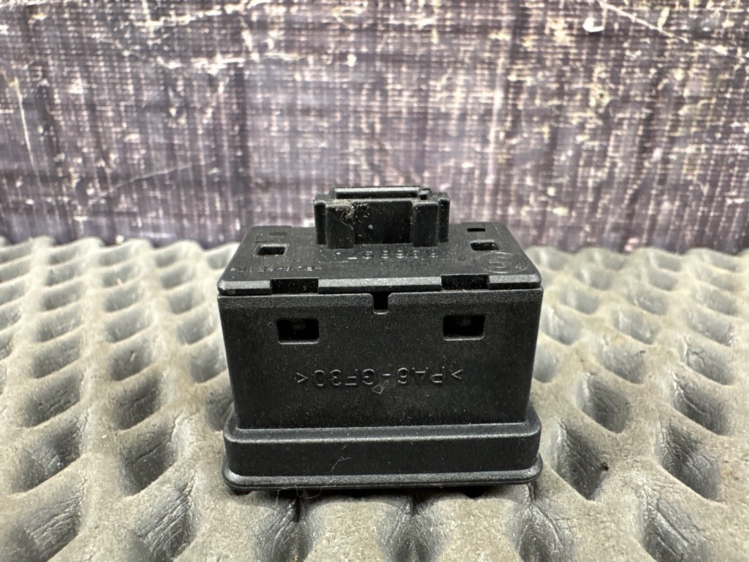 Кнопка стеклоподъемника, 210 рублей, Красноярск