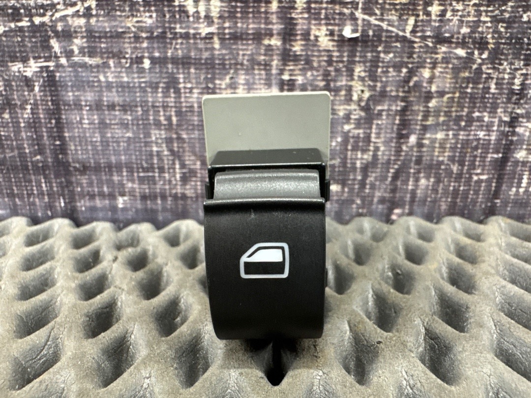 Кнопка стеклоподъемника, 250 рублей, Красноярск