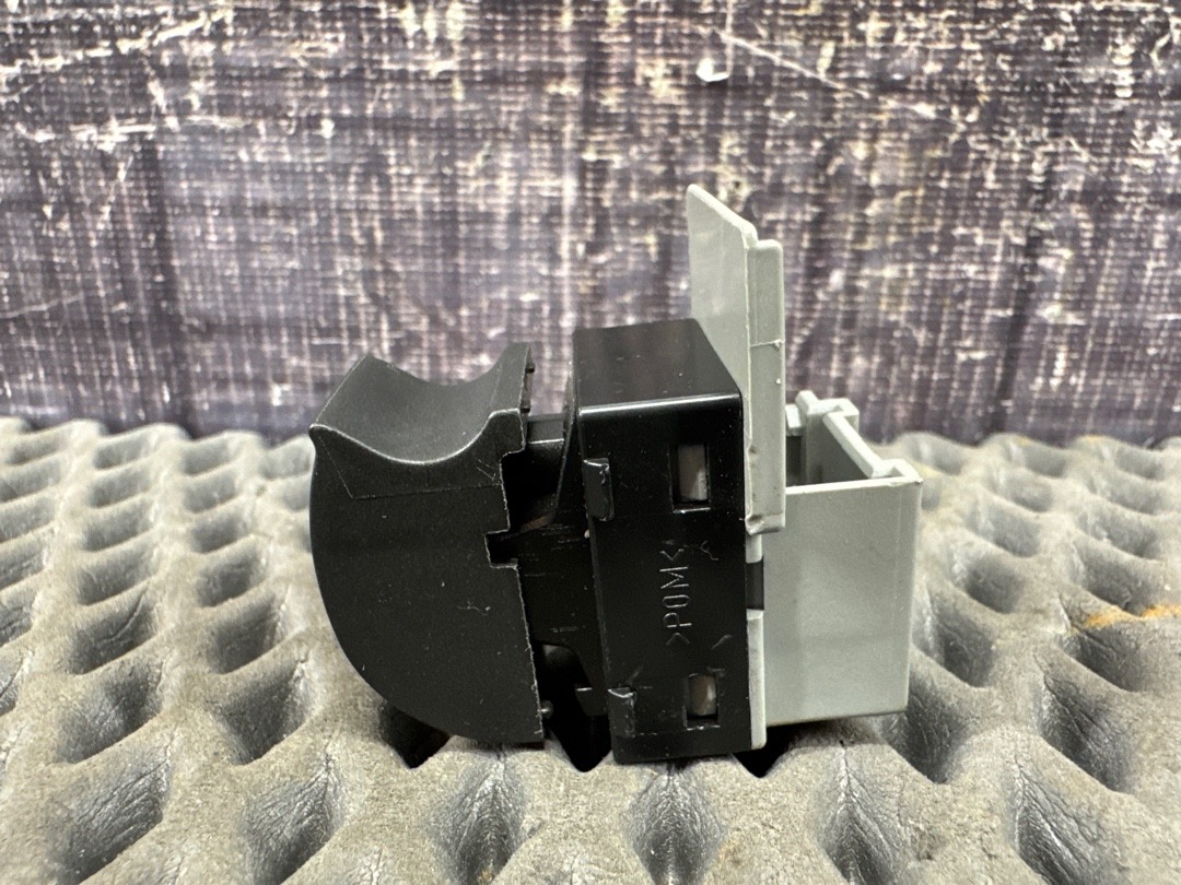 Кнопка стеклоподъемника, 250 рублей, Красноярск