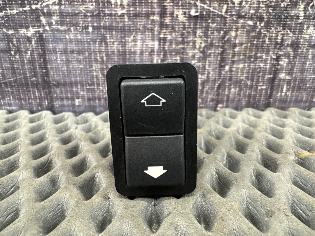 Кнопка стеклоподъемника, 210 рублей, Красноярск