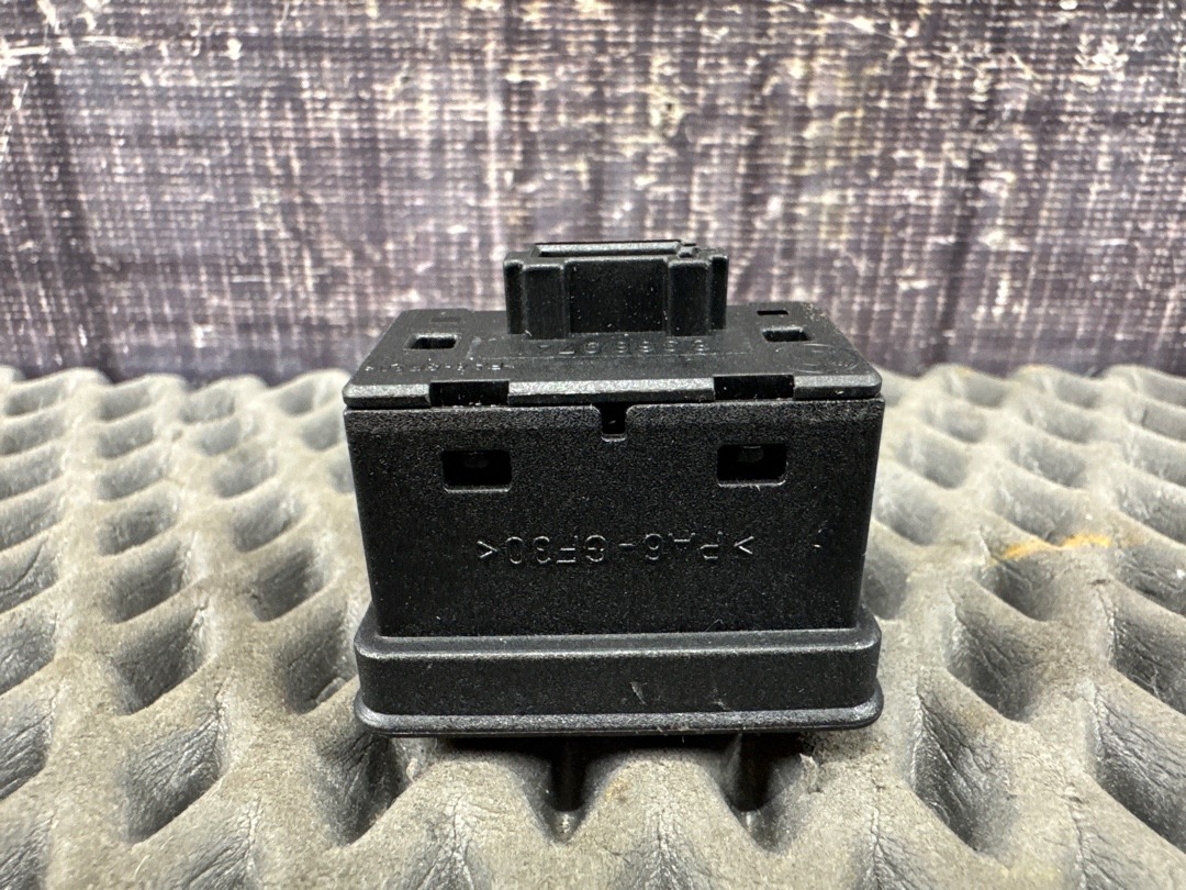 Кнопка стеклоподъемника, 210 рублей, Красноярск