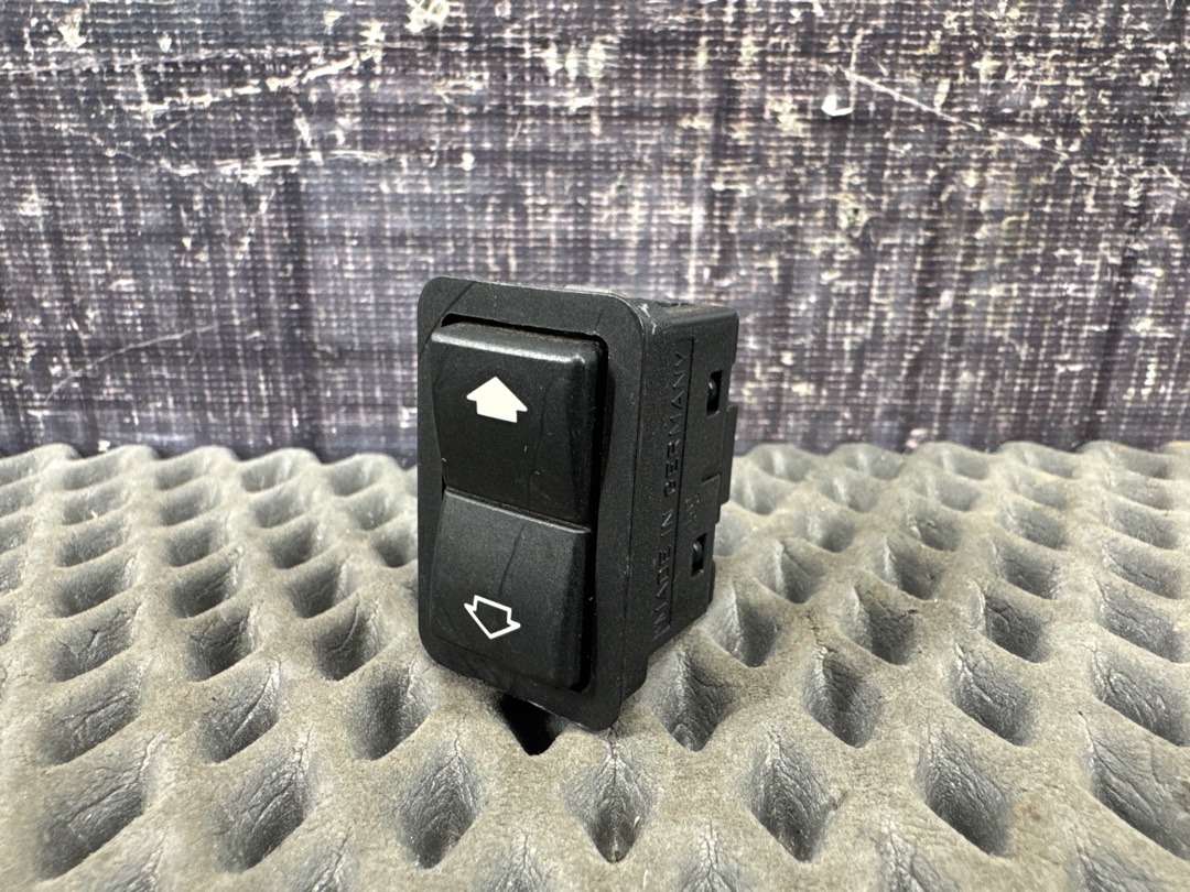 Кнопка стеклоподъемника, 210 рублей, Красноярск