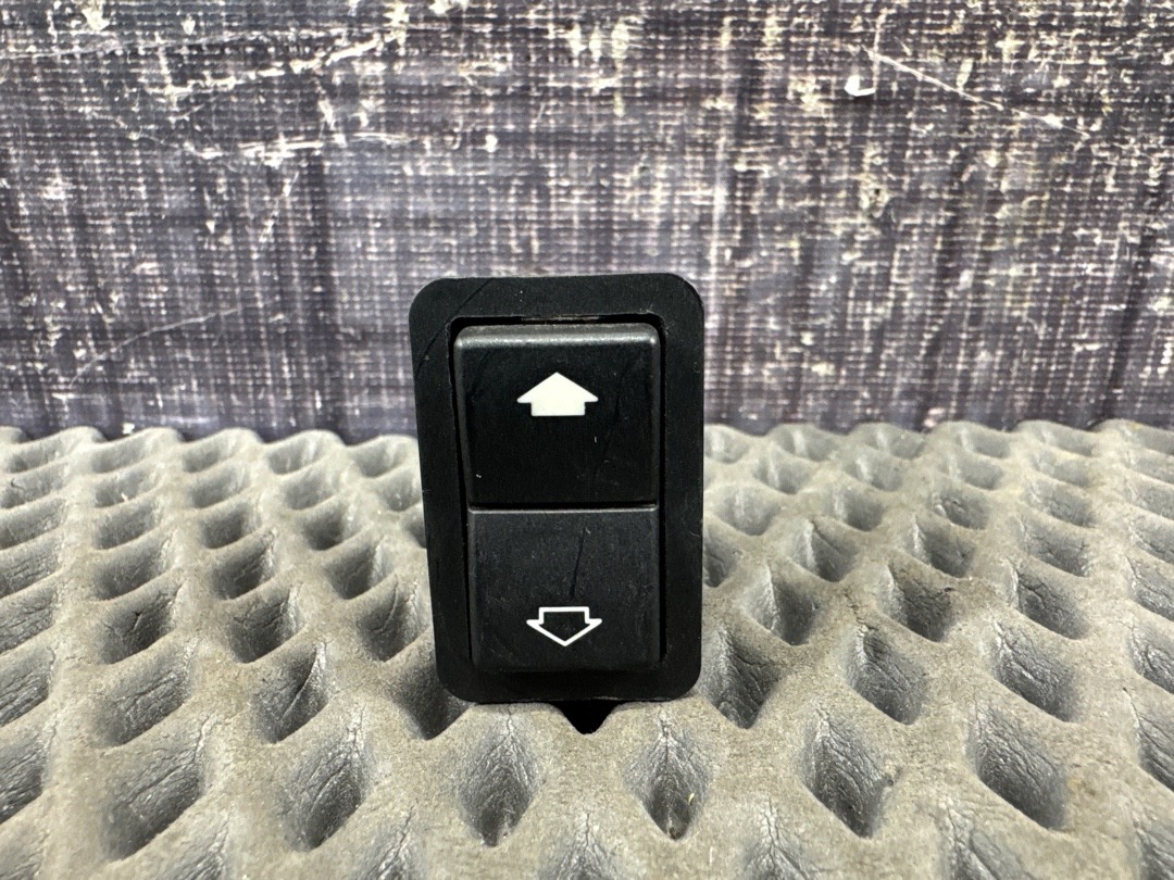 Кнопка стеклоподъемника, 210 рублей, Красноярск