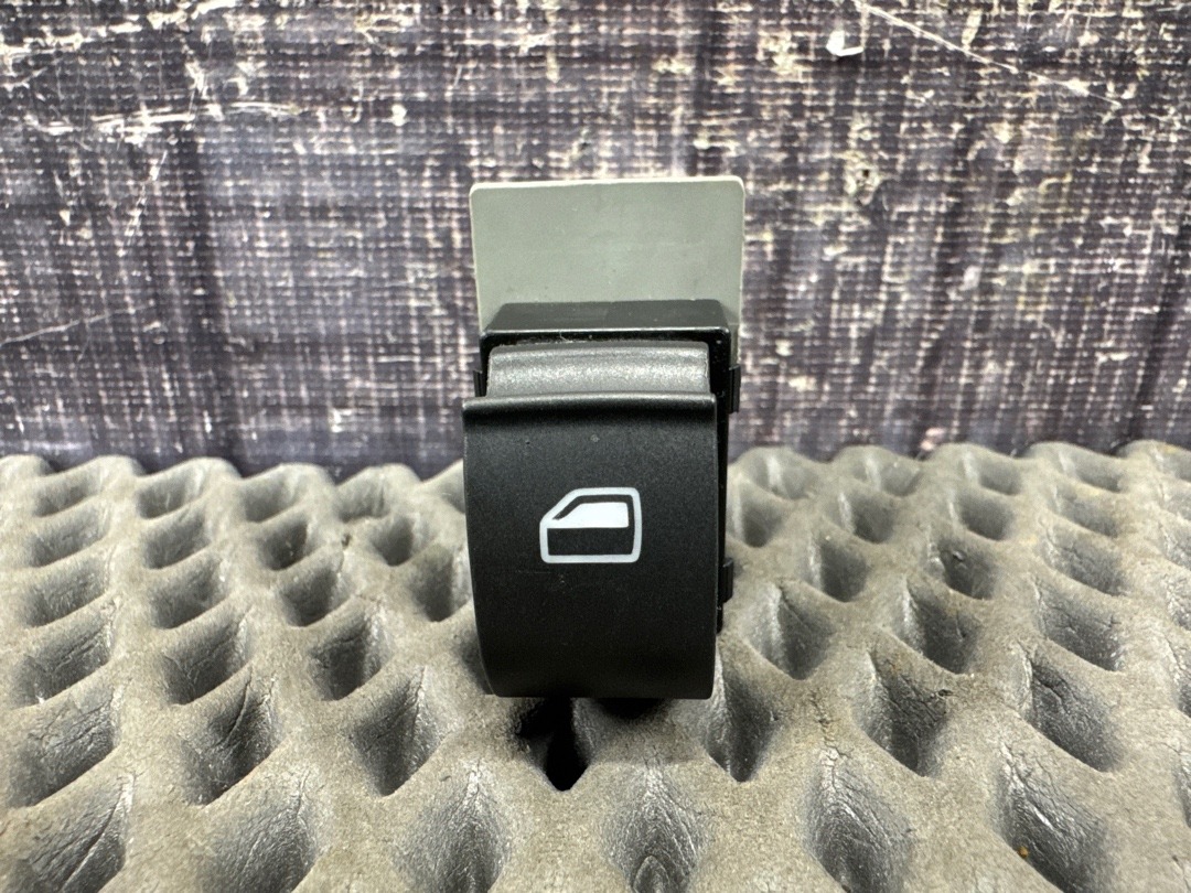 Кнопка стеклоподъемника, 250 рублей, Красноярск