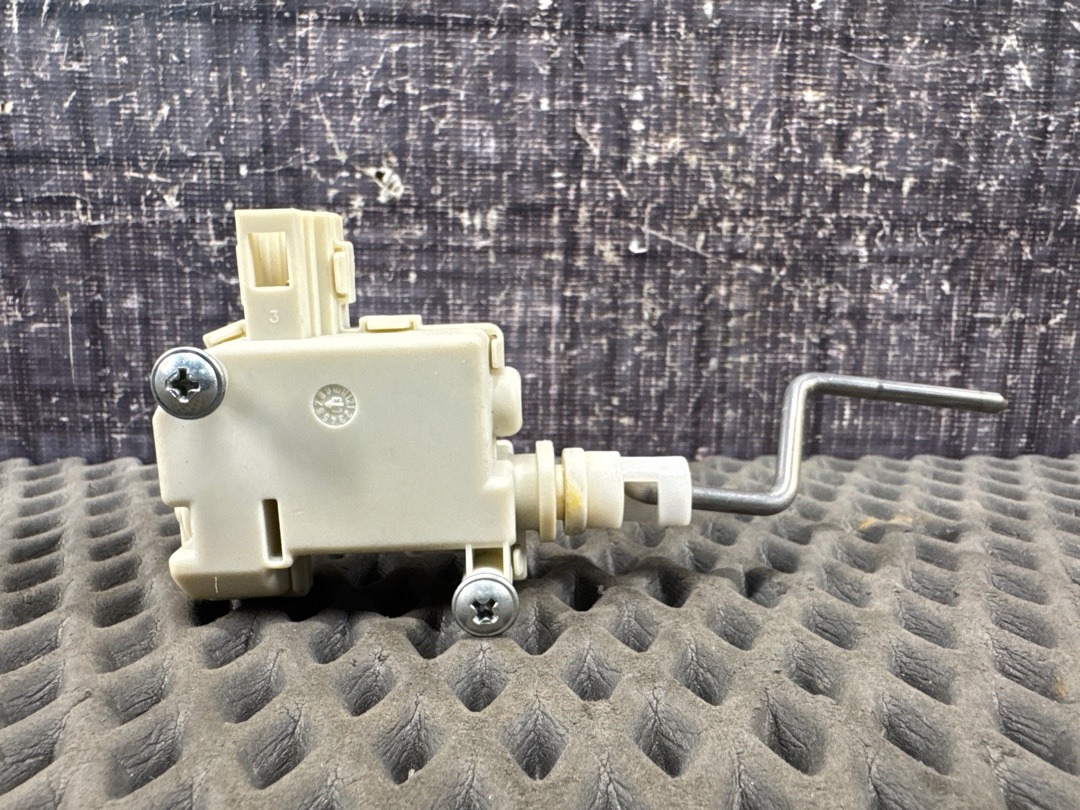 Замок лючка бензобака, 700 рублей, Красноярск