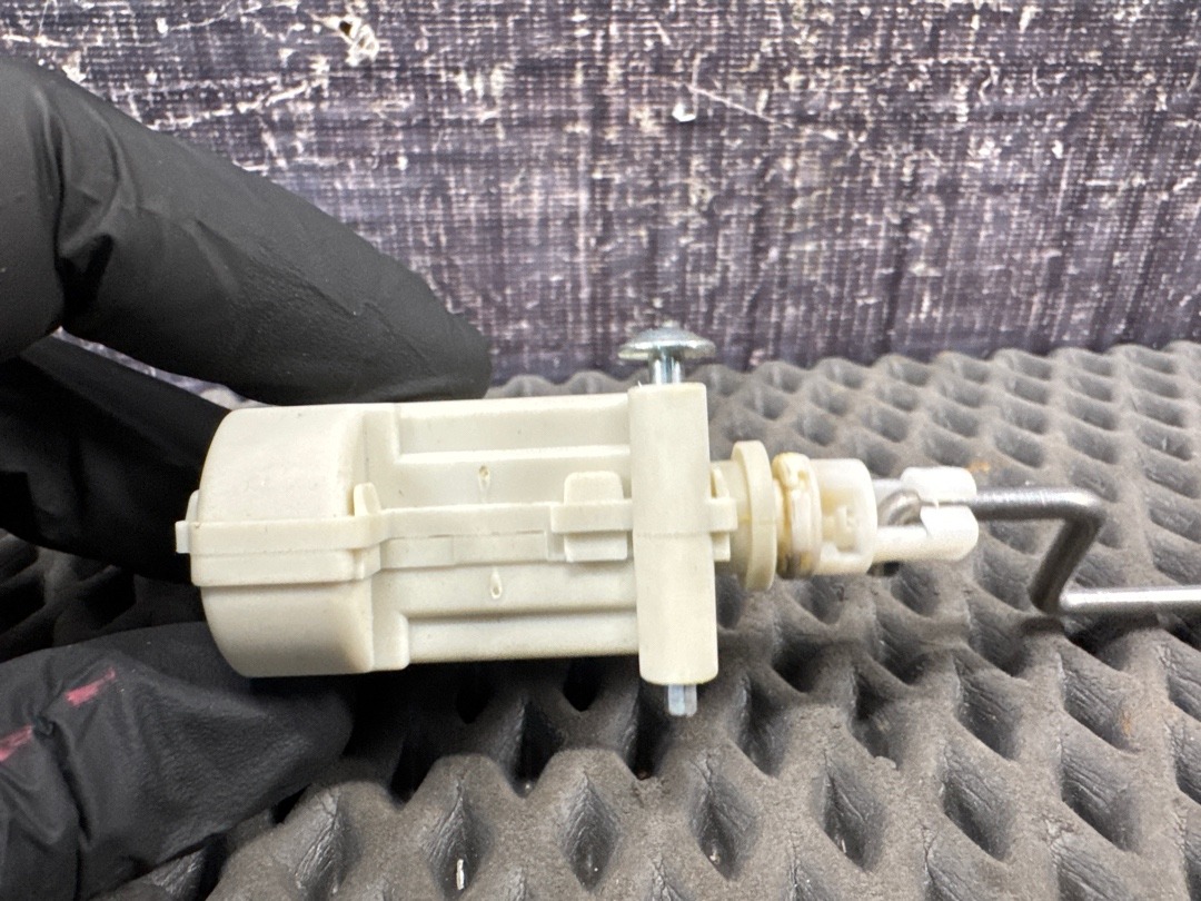 Замок лючка бензобака, 700 рублей, Красноярск