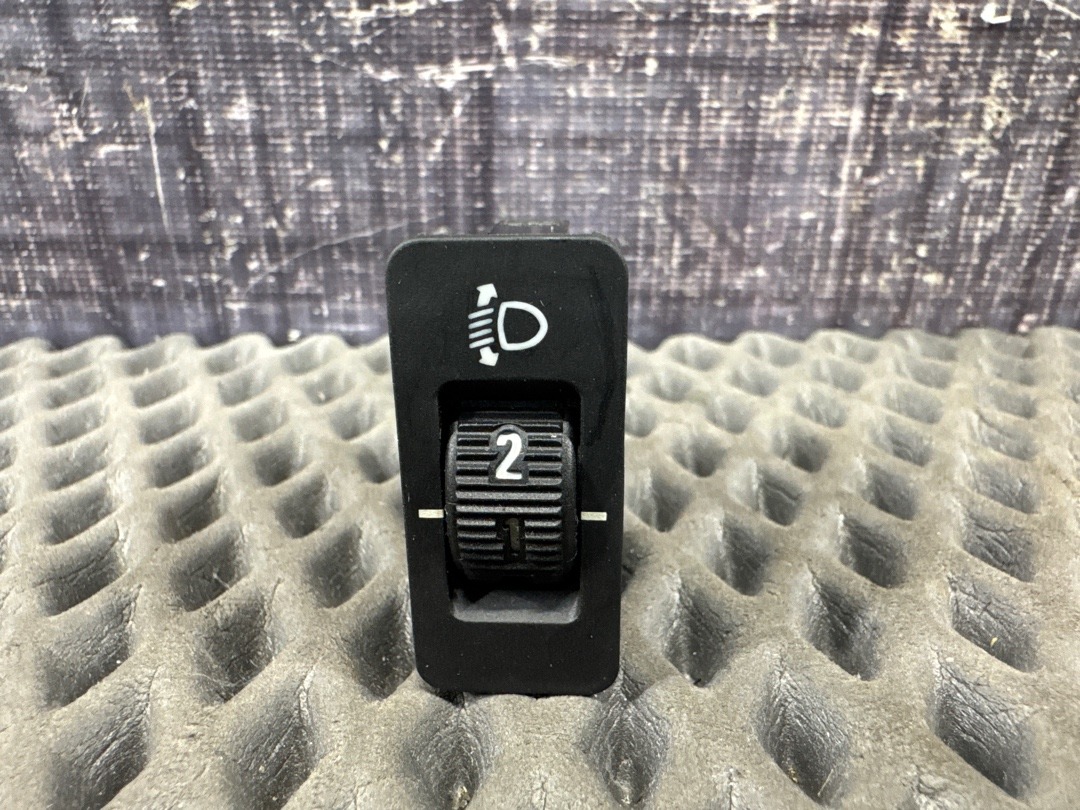 Кнопка корректора фар, 90 рублей, Красноярск