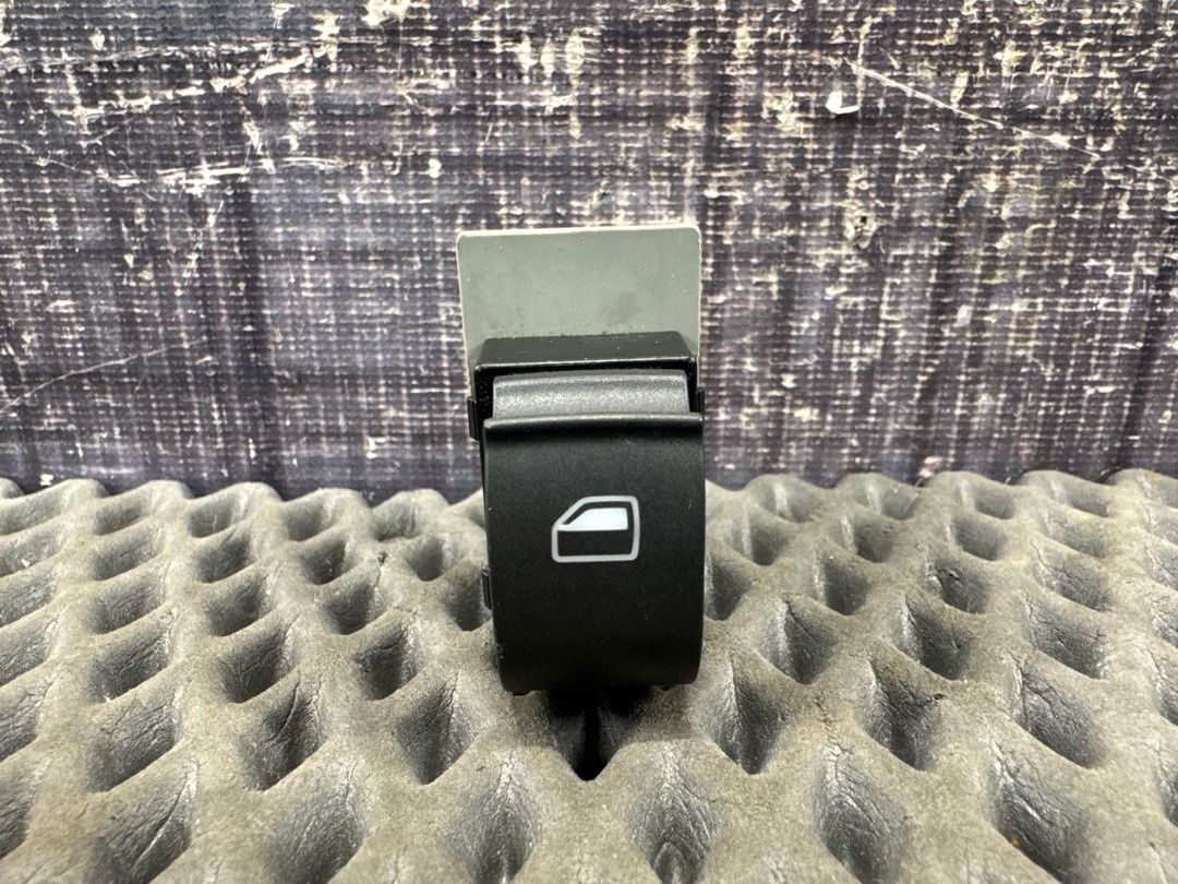 Кнопка стеклоподъемника, 250 рублей, Красноярск