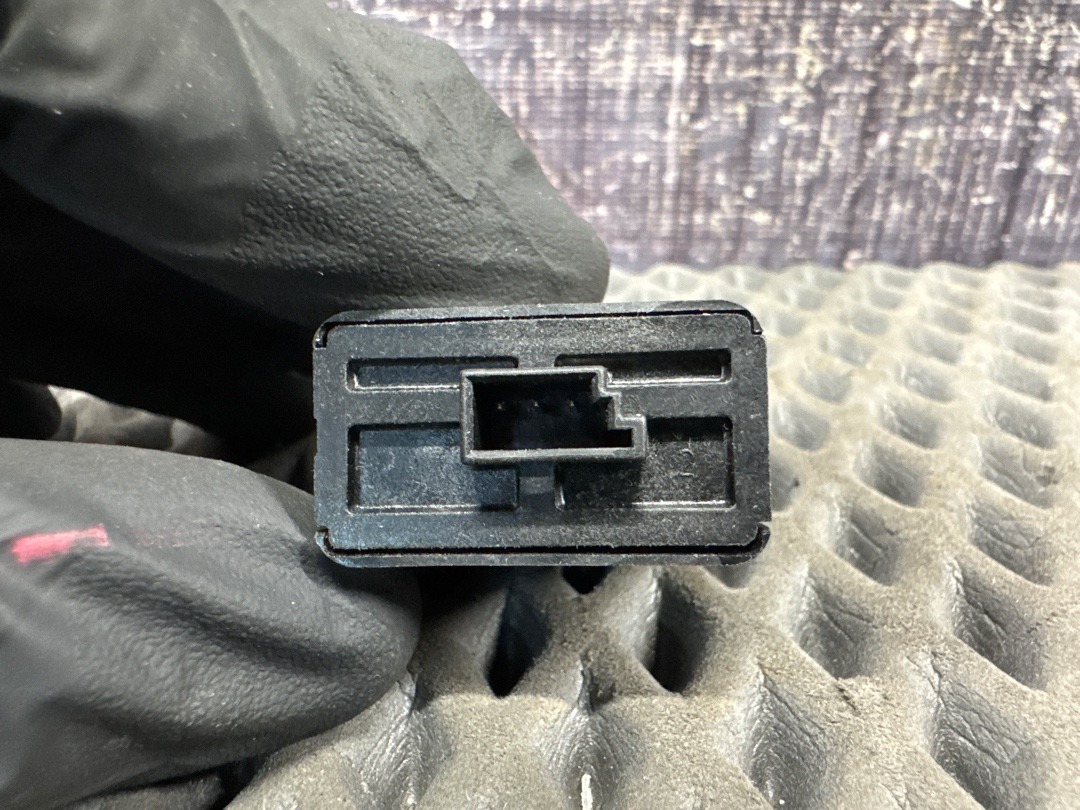 Кнопка яркости подсветки, 90 рублей, Красноярск