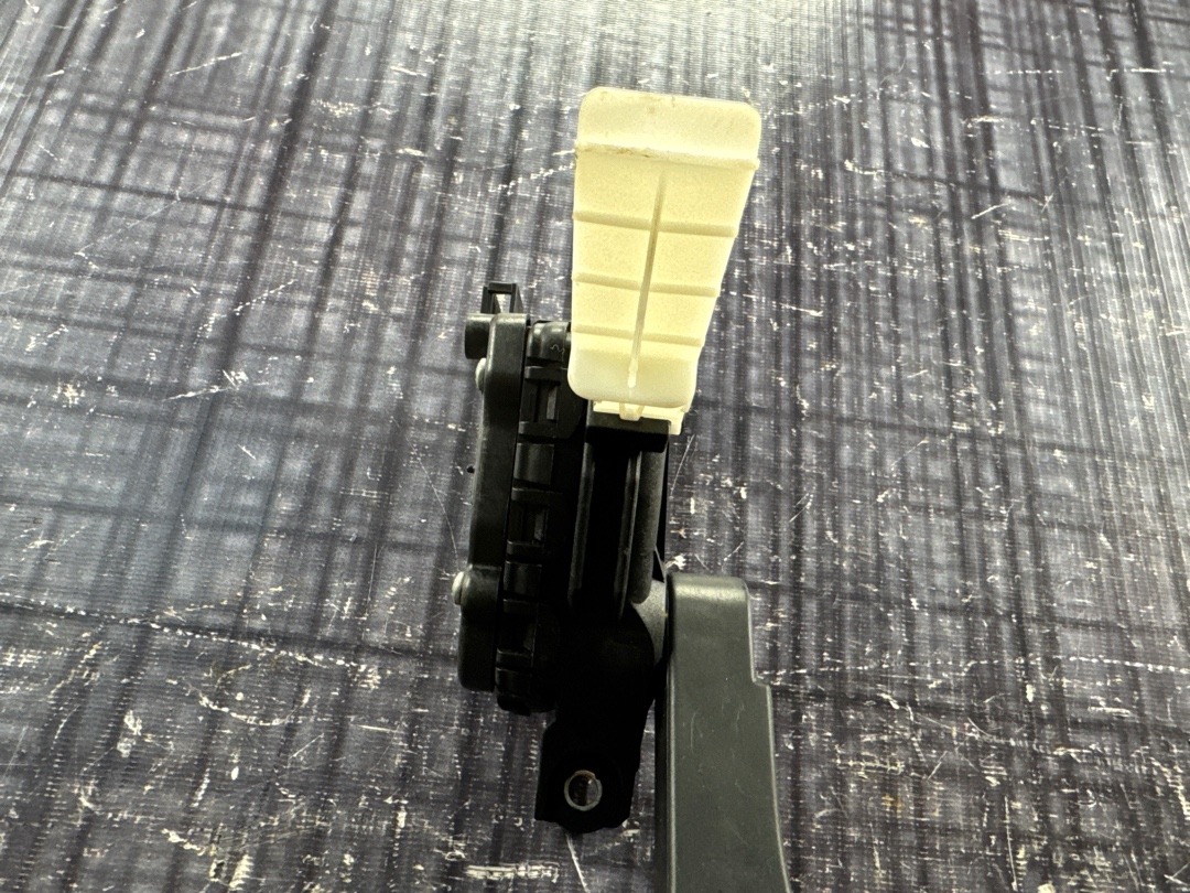 Педаль газа, 1000 рублей, Красноярск