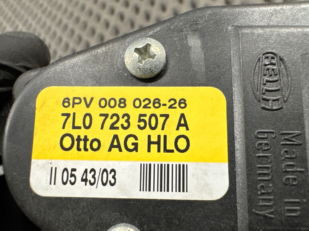 Педаль газа, 1000 рублей, Красноярск