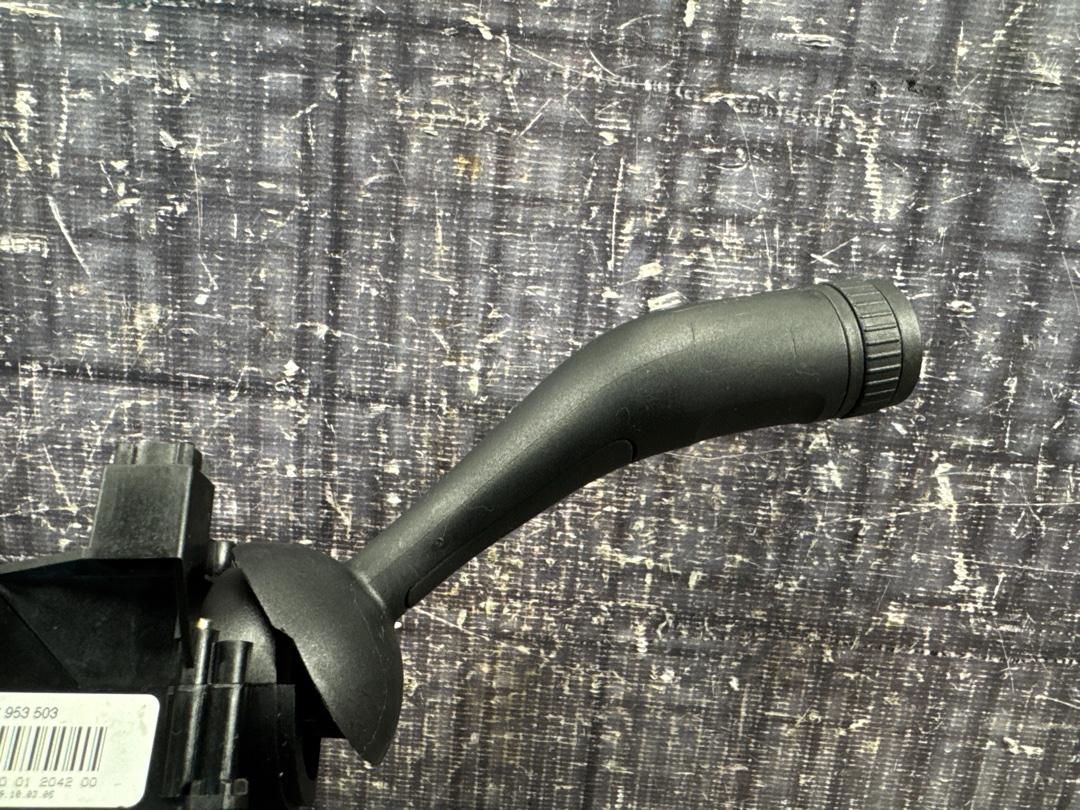 Подрулевой переключатель, 2000 рублей, Красноярск