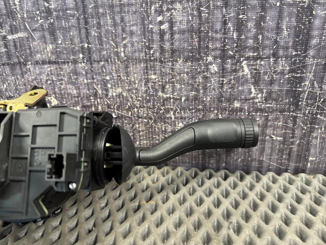 Подрулевой переключатель, 2000 рублей, Красноярск