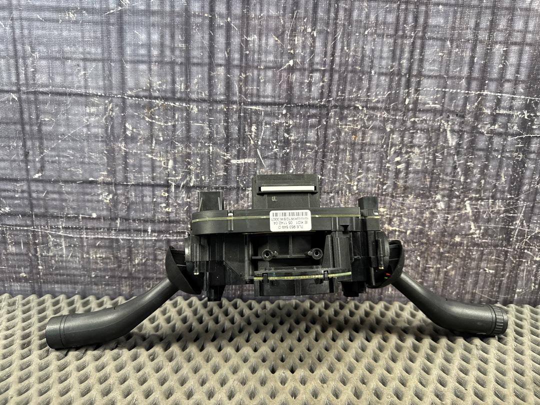 Подрулевой переключатель, 2000 рублей, Красноярск