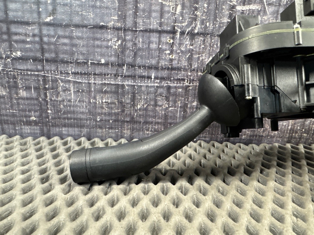 Подрулевой переключатель, 2000 рублей, Красноярск