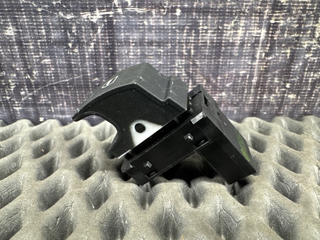 Кнопка стеклоподъемника, 150 рублей, Красноярск