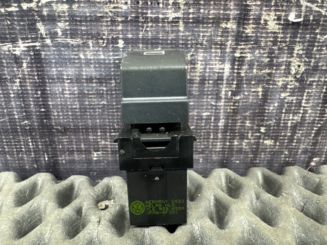 Кнопка стеклоподъемника, 200 рублей, Красноярск