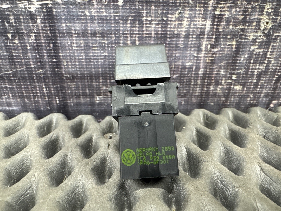 Кнопка стеклоподъемника, 200 рублей, Красноярск