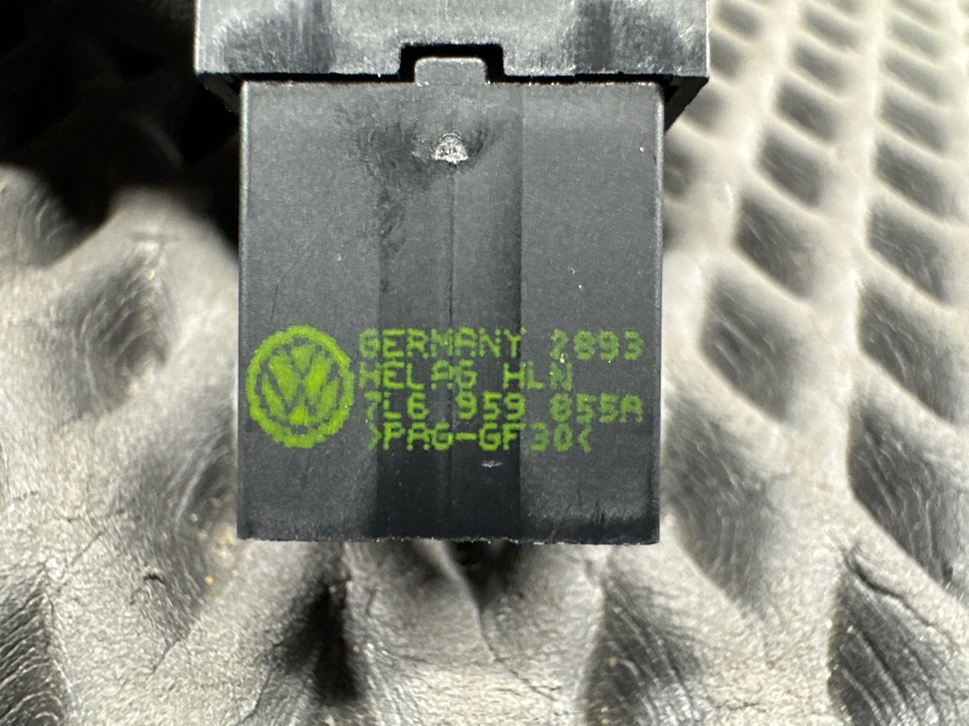 Кнопка стеклоподъемника, 200 рублей, Красноярск