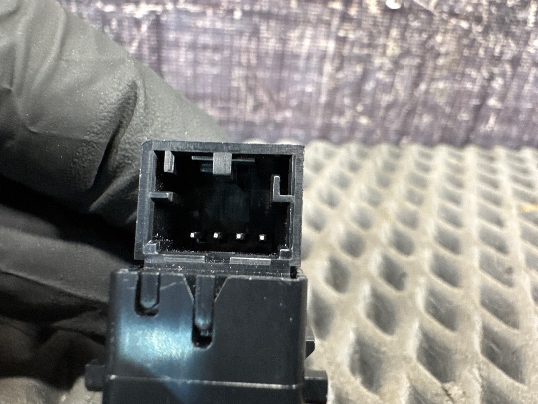 Кнопка центрального замка, 350 рублей, Красноярск