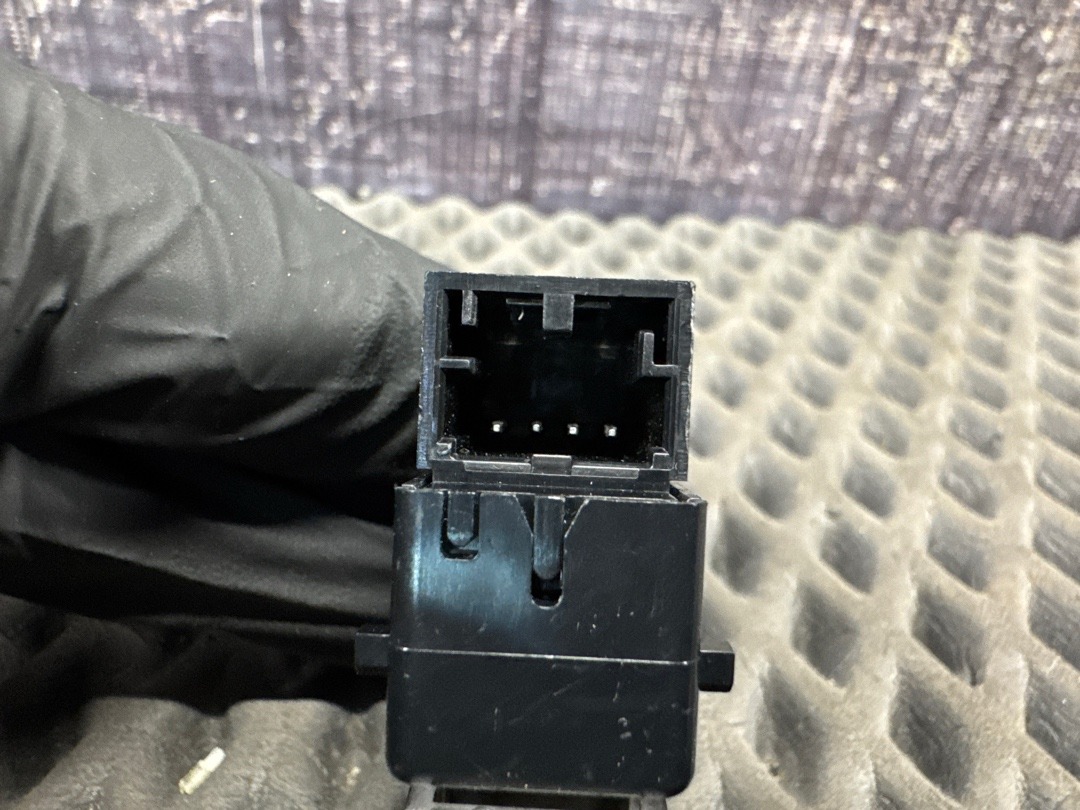 Кнопка центрального замка, 350 рублей, Красноярск