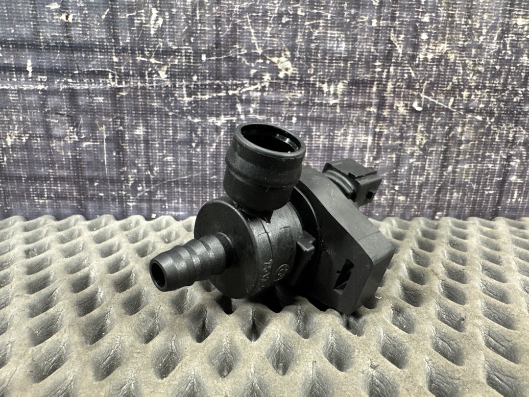 Клапан вентиляции топливного бака, 600 рублей, Красноярск