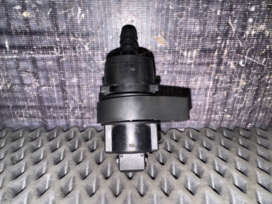 Клапан вентиляции топливного бака, 600 рублей, Красноярск