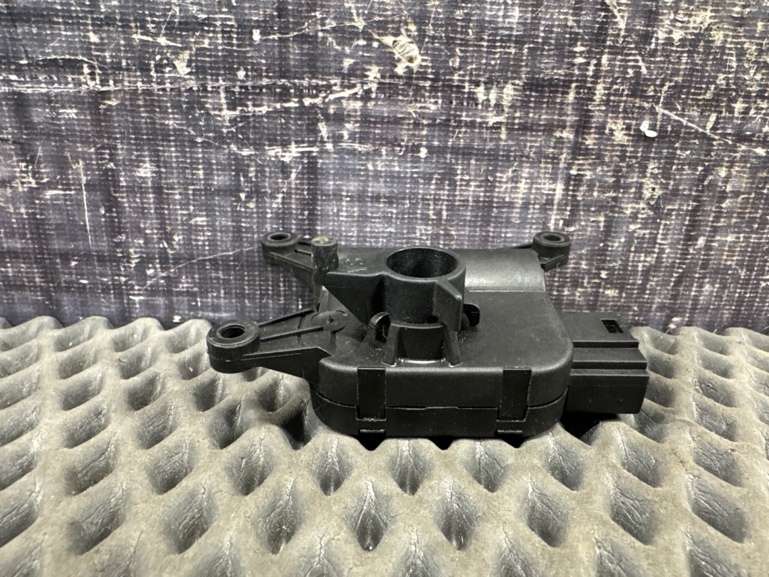 Мотор заслонки печки, 700 рублей, Красноярск