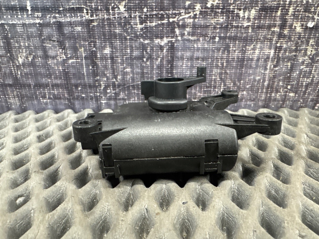 Мотор заслонки печки, 700 рублей, Красноярск