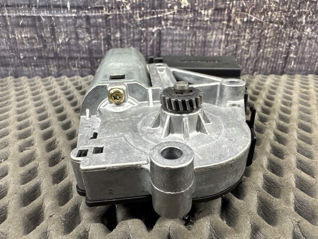 Мотор люка, 600 рублей, Красноярск