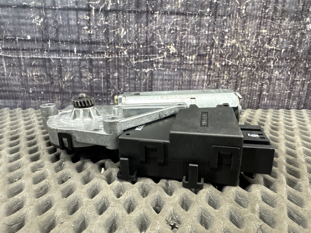 Мотор люка, 600 рублей, Красноярск