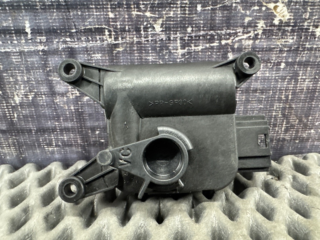 Мотор заслонки печки, 700 рублей, Красноярск