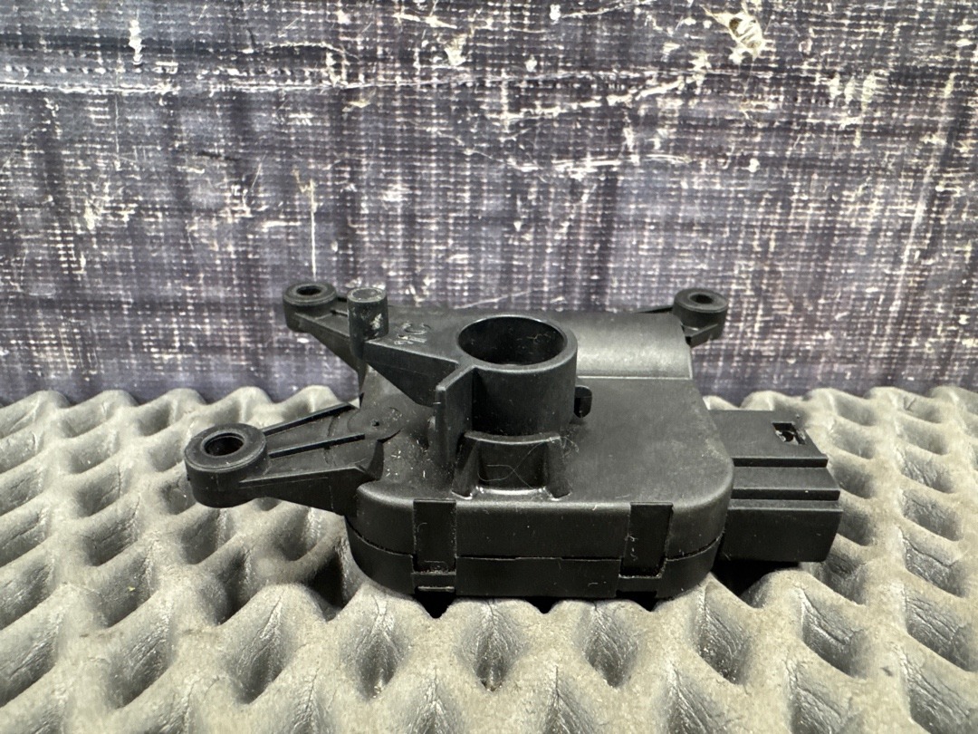 Мотор заслонки печки, 700 рублей, Красноярск