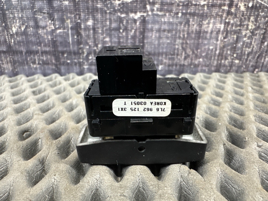 Кнопка центрального замка, 350 рублей, Красноярск